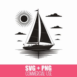 Könnte beinhalten: Schwarz-Weiß-Illustration eines Segelboots auf dem Wasser mit Sonne und Wolken im Hintergrund. Das Bild enthält den Text "SVG + PNG COMMERCIAL USE".