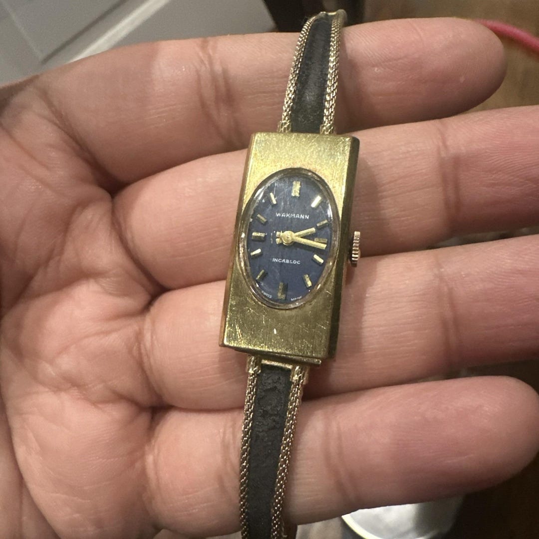 Working Vintage Wakmann Blue Dial Manual Wind Incabloc  display picture 1