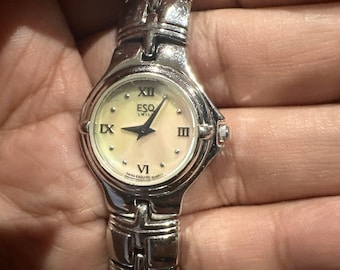 ESQ Movado Silver Tone Mother-of-pearl Dial Women display picture 3