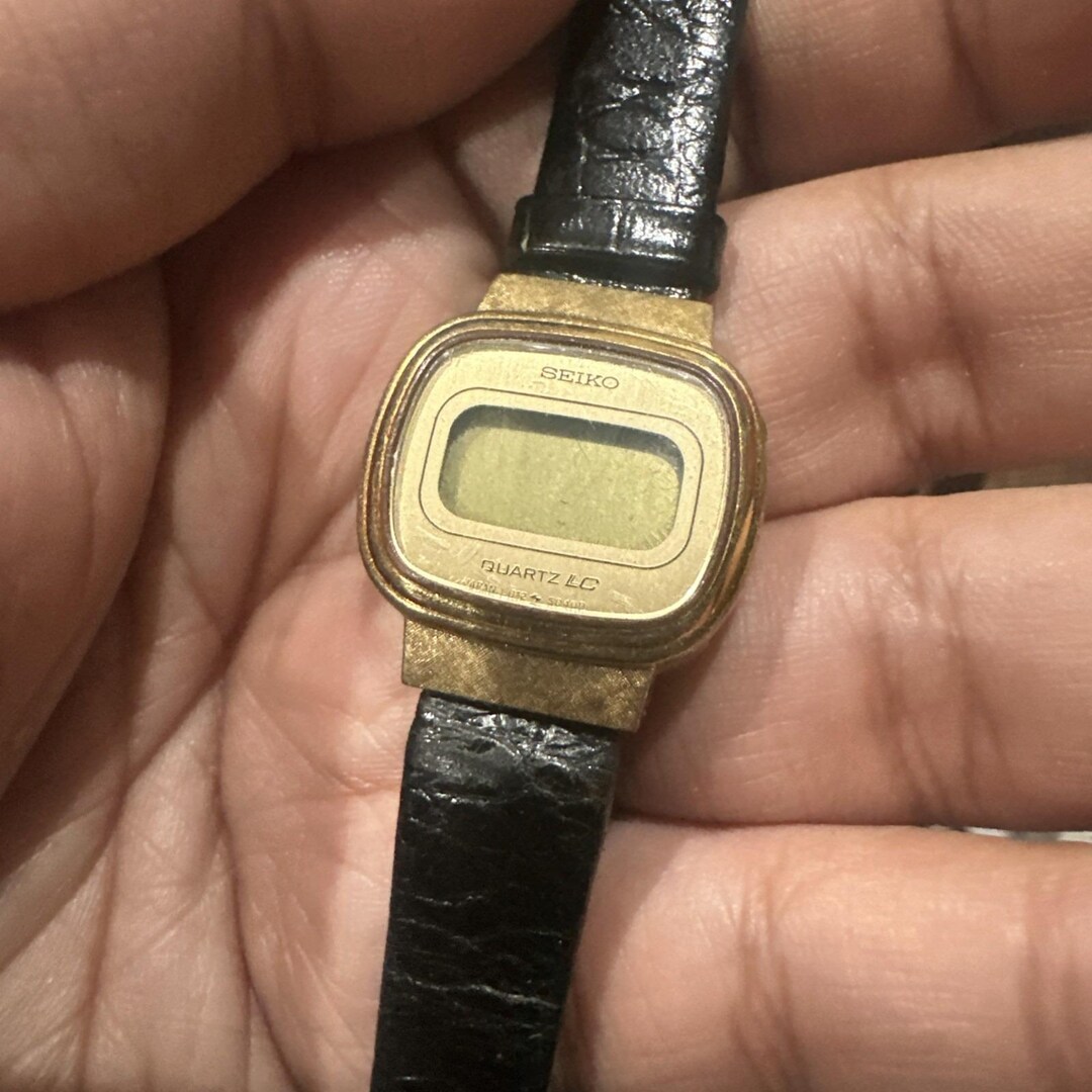【1461】ジャンク品SEIKO QUARTZ 本体のみ SEIKO Quartz LC Watch Gold Black Leather Band (for Repair) - Etsy