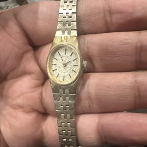 Working Vintage Seiko Ladies Oval Watch 11-7849 Manual Wind Fits 5 Inch Wrist
