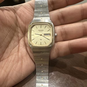 VTG RICOH Men's Watch Quartz 680007 Gold Dial 33mm Loose Glass for