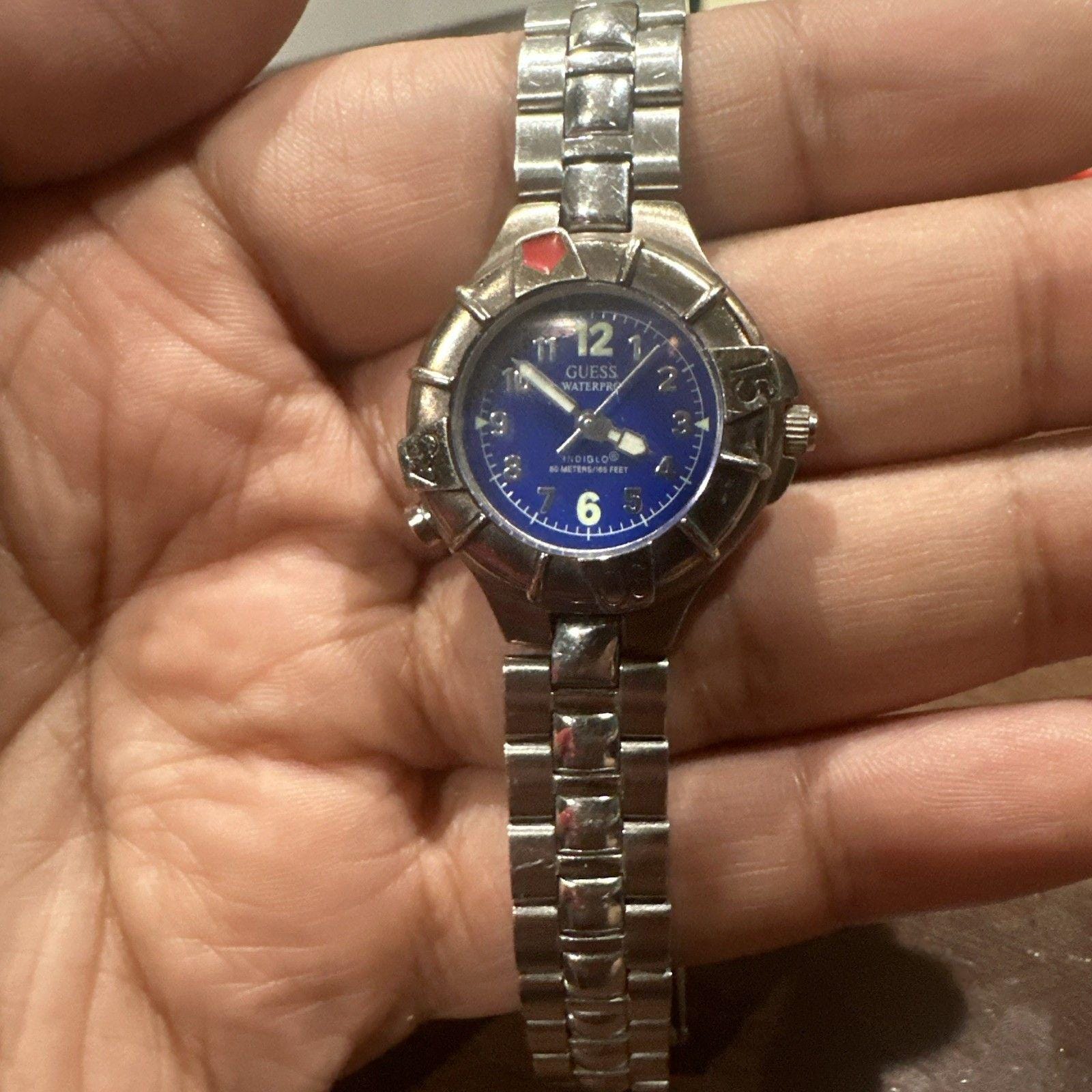 Vintage Guess Waterpro Women\'s Dive Watch Vintage Guess Waterpro Women main image 3