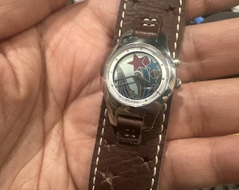 Fossile Armbanduhr Big Tic Star Animierte Unisex Uhr Braunes Leder Band 24 mm Passend für 17 cm