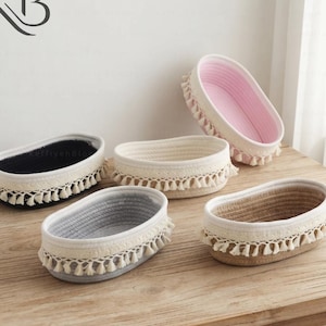 Panier tressé en corde de coton avec pompon, panier de rangement fait main, bol ovale en corde de coton, cadeau de pendaison de crémaillère, décoration en corde de coton, cadeau de décoration intérieure