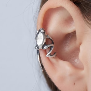 Silver Frog Ear Cuff | No Piercing Earrings Women | Animal Ear Clip Jewelry | Frog Ear Wrap | Frog Lovers Gift
