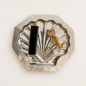 Silver-plated metal seashell trinket dish, decorative item, stainless steel jewelry holder, bathroom accessory, vintage French dish, gift