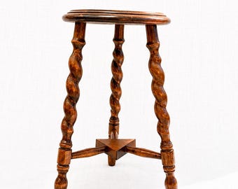 Grande sgabello a treppiede in legno, artigianato francese vintage, pezzo rustico, stile country, seduta o supporto per piante, idea regalo