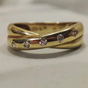 Eternity Promise Vintage 14 carat Yellow Gold Engagement Ring With 5 Diamonds For Her Anniversary Gift