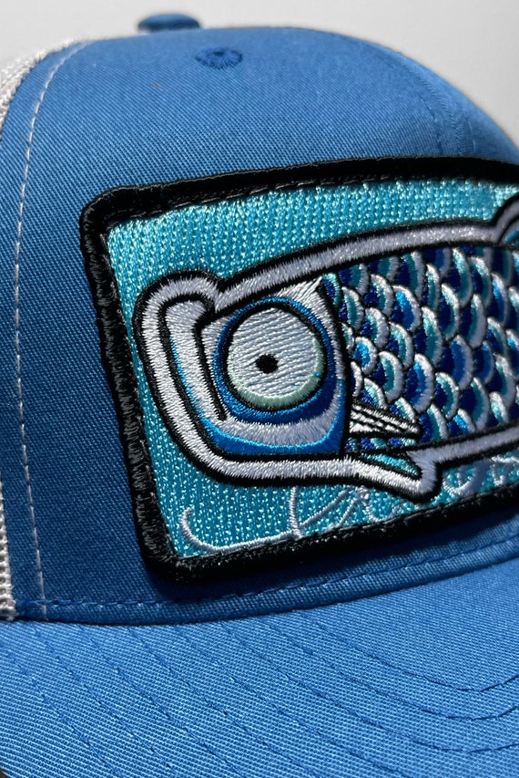 Brook 魚刺繍パッチ付き黒キャップ