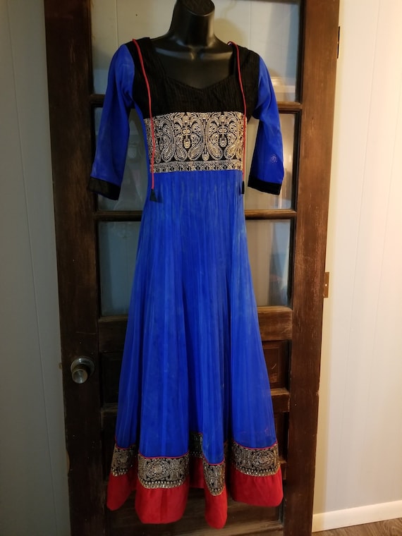 Renaissance Faire blue dress red and black trim wi