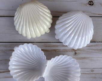 9 White Cream seashell hard plastic container, candy dish, beach wedding, clam shell dish, mermaid party treats, white & ivory, party