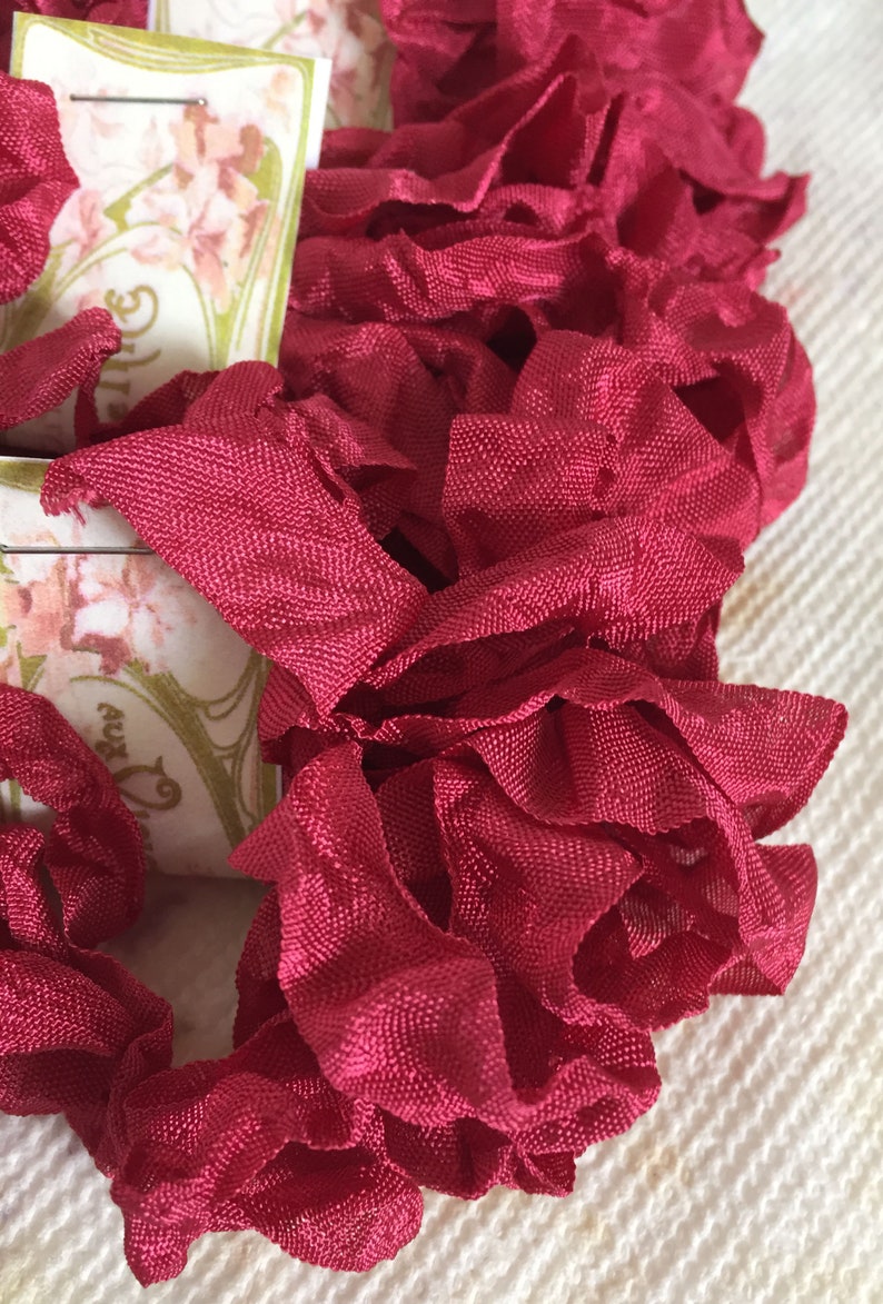 Scrunched Crinkled OLD WORLD RED seam binding 1/2 inch wide 5 yards scrapbooking card making tag art sewing gift wrap quilting shabby chic image 3