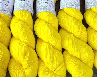 Sunnyside up - Sock/Fingering Weight - Hand-Dyed Yarn - Superwash Merino Wool/Nylon