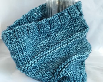 Justa Cowl knitting pattern digital download pdf