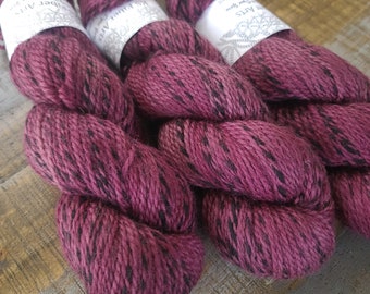 Plum Highland Twist - Non Superwash / Worsted Weight / Hand dyed Yarn