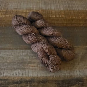 Nutty- Sno-Valley DK & light worsted weight yarn - Medium Brown Hand Dyed Yarn - Superwash Merino Wool/Nylon