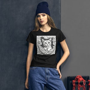 Women&#39;s short sleeve t-shirt