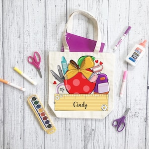 Sac fourre-tout personnalisé pour enseignant avec pomme et fournitures scolaires, cadeau personnalisé pour enseignant, cartable de rentrée, mignon fourre-tout pour éducateurs, sac Cindy