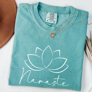 Camiseta Namaste, jersey de yoga con flor de loto, suéter de meditación, regalo para la práctica de la atención plena, camiseta Namaste de manga larga estilo bohemio.