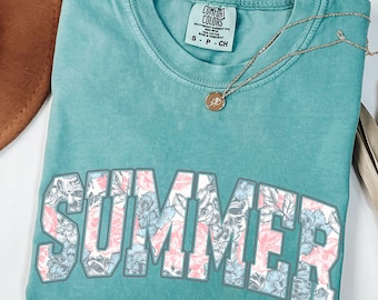 Tropical Palm Leaf Graphic Tee Bold Summer Vacation Shirt