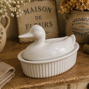 Terrina in ceramica bianca con coperchio a forma di anatra / Piatto da cucina in stile provenzale con anatra / Pentola decorativa in ceramica con anatra