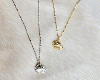 SCALLOP SEASHELL NECKLACE | gold or silver | 18 inch chain | coastal jewelry | beach shell necklace | seashell pendant necklace | 18k gold