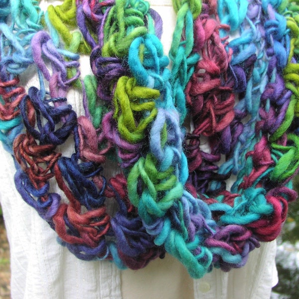 Mobius twist scarf, crocheted cowl, handspun art yarn