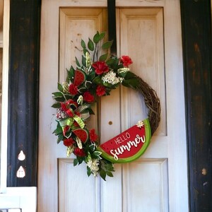 Décoration d&#39;été pour porte d&#39;entrée, Bonjour l&#39;été, Couronne de porte pastèque, Pastèque vous souhaite la bienvenue, Pastèque et accroche-porte d&#39;été