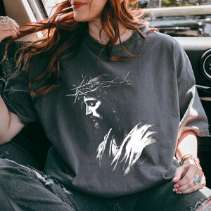 Jesus Comfort Colors Shirt, Christian Graphic Tee for Women & Men, Religious Easter Gift, Faith-Based T-Shirt, Crown of Thorns Shirt
