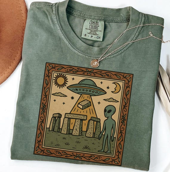 Stonehenge Alien Comfort Colors T-Shirt – Ancient Alien Theory Shirt – Funny UFO Graphic Tee – Retro Conspiracy Comfort Colors Shirt