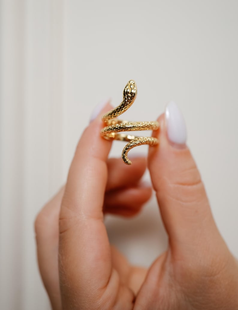 18K Gold Snake Ring: Adjustable Gemstone Eyes image 2