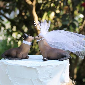 Sea Lion Wedding Cake Topper, Seal Cake Topper, Beach-Ocean Wedding Cake Topper, Animal Cake Topper, Sea Life Bride and Groom,