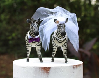 Zebra-Wedding-Zoo-Animal-Safari-Funny-Unique-Destination-Bride-Groom-cake topper