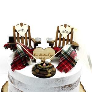 Wedding-Cake topper-Christmas-Bride-Groom-Winter-camping-unique-destination