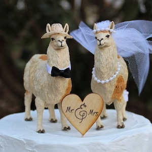 Llama Cake Topper, Animal-Farm-Funny-Wedding-Bride-Groom-Unique image 2