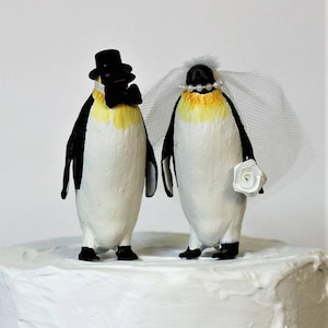 Penguin Wedding Cake Topper, Emperor Penguin, Unique Cake Topper, Bride and Groom, Animal Cake Topper, Black and White Cake