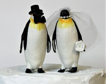 Penguin Wedding Cake Topper, Emperor Penguin, Unique Cake Topper, Bride and Groom, Animal Cake Topper, Black and White Cake