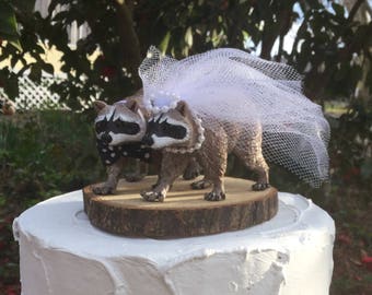 Raccoon Cake Topper, Wedding Cake Topper, Rustic Cake Topper, Bride and Groom Wedding Topper-Animal Cake Topper,