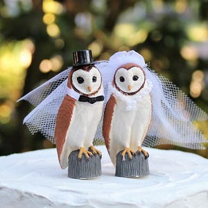 Décoration de gâteau de mariage hibou, jeunes mariés, mariage dans la grange, oiseau de gâteau, rustique, hiboux, décoration de gâteau d&#39;anniversaire