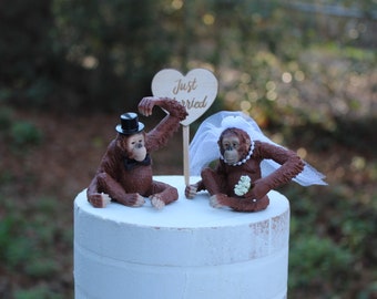 Orangutan-Wedding-Ape-Bride-Groom-Monkey-Wildlife-Funny-Unique-Cake Topper-Forest