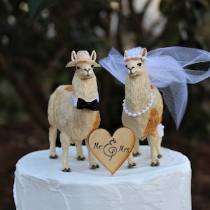 Llama Cake Topper, Animal-Farm-Funny-Wedding-Bride-Groom-Unique