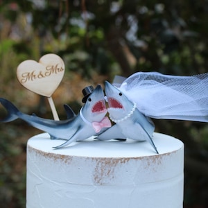 Shark Cake Topper, Short Fin Mako Shark-Cake Topper, Beach Wedding Cake Topper, Animal Cake Topper, Sea Life Bride and Groom,