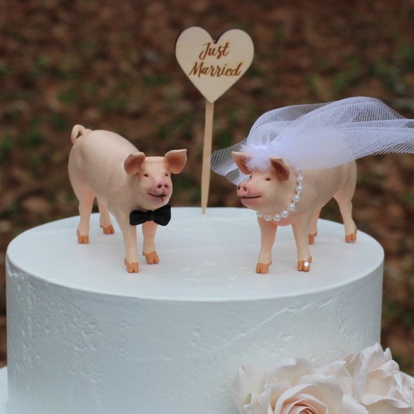 Pig-Wedding-Cake Topper-Bride-Groom-Farm-Barn-Country-Wedding Cake Topper-Unique-Funny