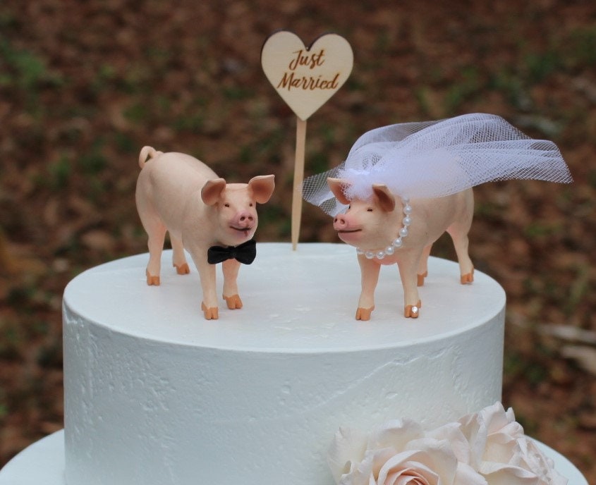 Bride & Groom Cow Wedding Cake Topper Barn Yard – Christy Marie's