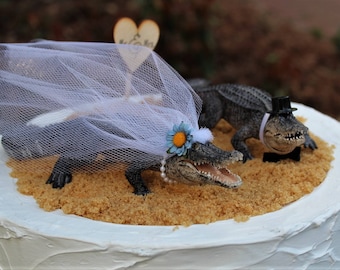 Alligator Wedding Cake Topper, Florida Gaters, Animal Cake Topper, Gator Cake Topper, Unique Cake Topper, Bride and Groom Cake Topper