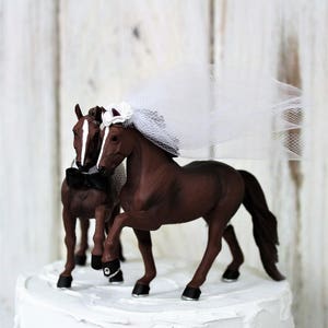 Horse Wedding Cake Topper-Farm-Rancher-Barn Wedding-Animal Cake Topper-Tennssee Walker Horses-Bride and Groom Horses-Unique-Rustic-Country