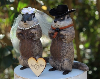 Groundhog Cake Topper, Animal-Bride-Groom-Groundhog-Wedding-Wildlife-Funny-Unique-Sweet-Rustic-New-Cake-Mr-Mrs-Woodchuck-Whistlepig