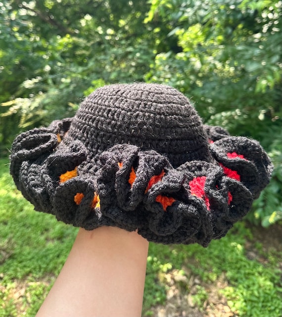 ●CLUT STUDIO● Heart Crocher Bonnet - BLACK Requiem Crochet Collar and Cuff Pattern - Black Spiderweb