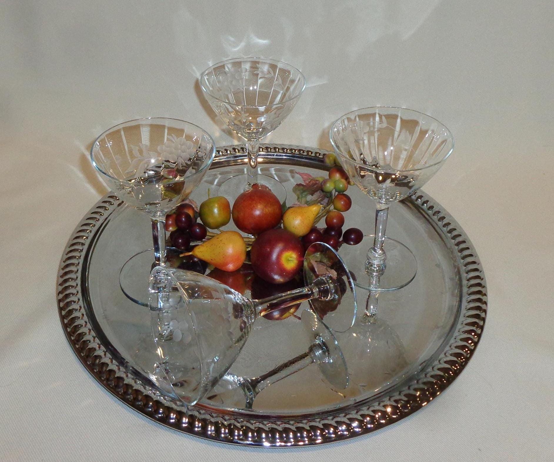 Vintage Glass Etched Art Deco Leaf and Flower Coupe Martini Cocktail Glasses (4) - 4 ounces, optic, 1930, straight stem, antique glass